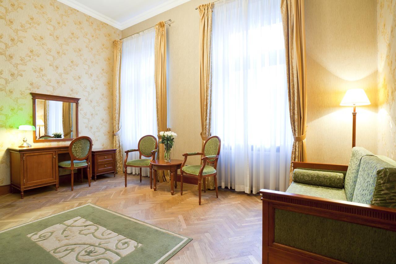 Hotel Royal Krasków Eksteriør bilde